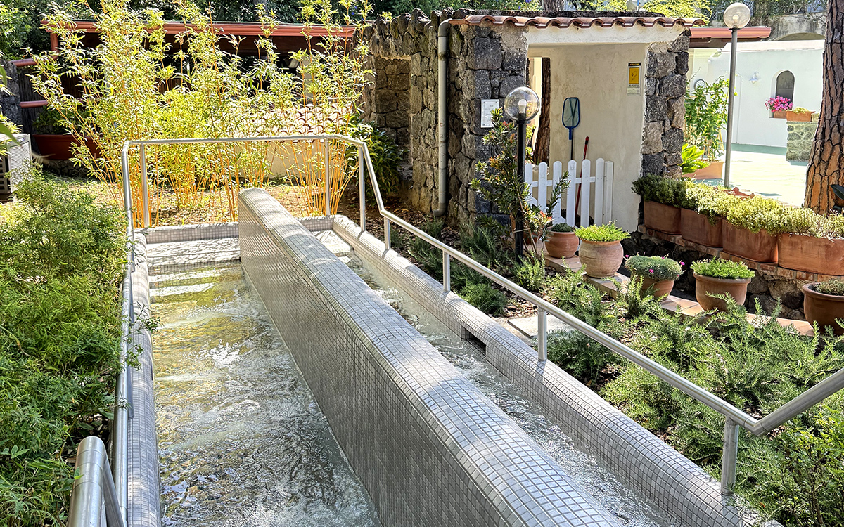 hotel-pineta-ischia-piscina