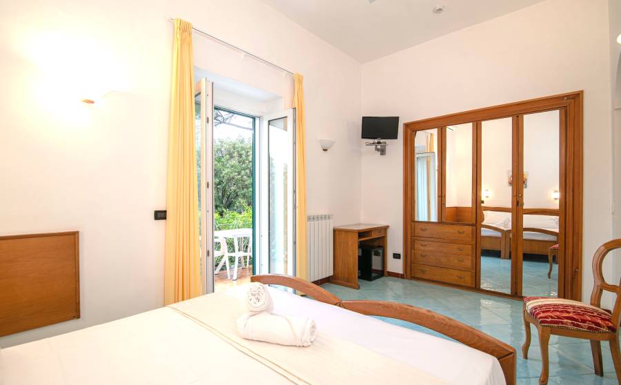 doppia-standard-hotel-pineta-ischia-1